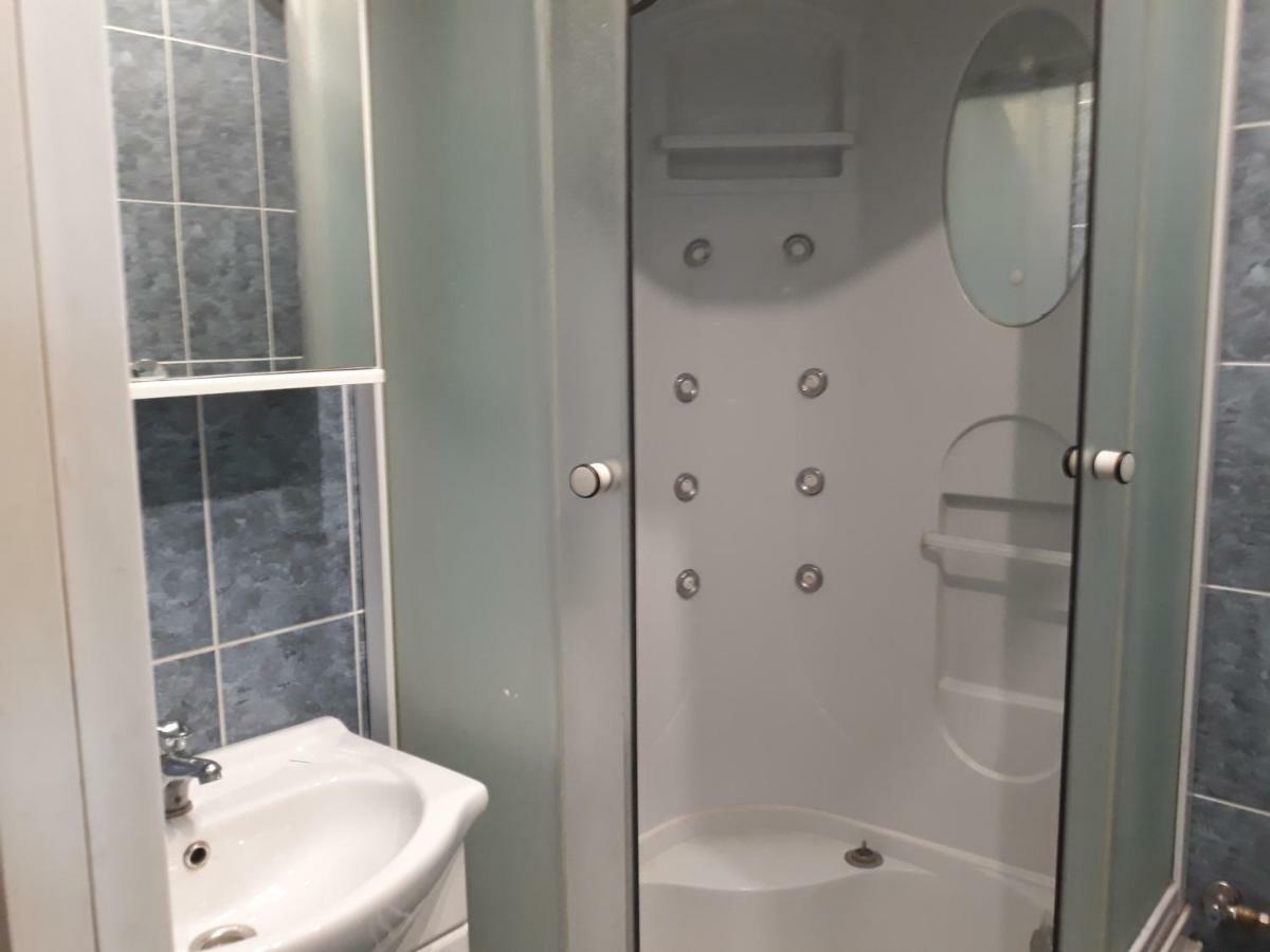 Talsu Iela 24 Apartment Ventspils Bagian luar foto